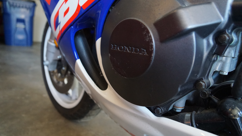 Illustration for article titled I'm Going To Overhaul This Legendary Honda CBR900RR With Just 988 Miles